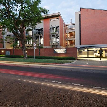Absolute Farenden Apartments Pretoria Exterior photo