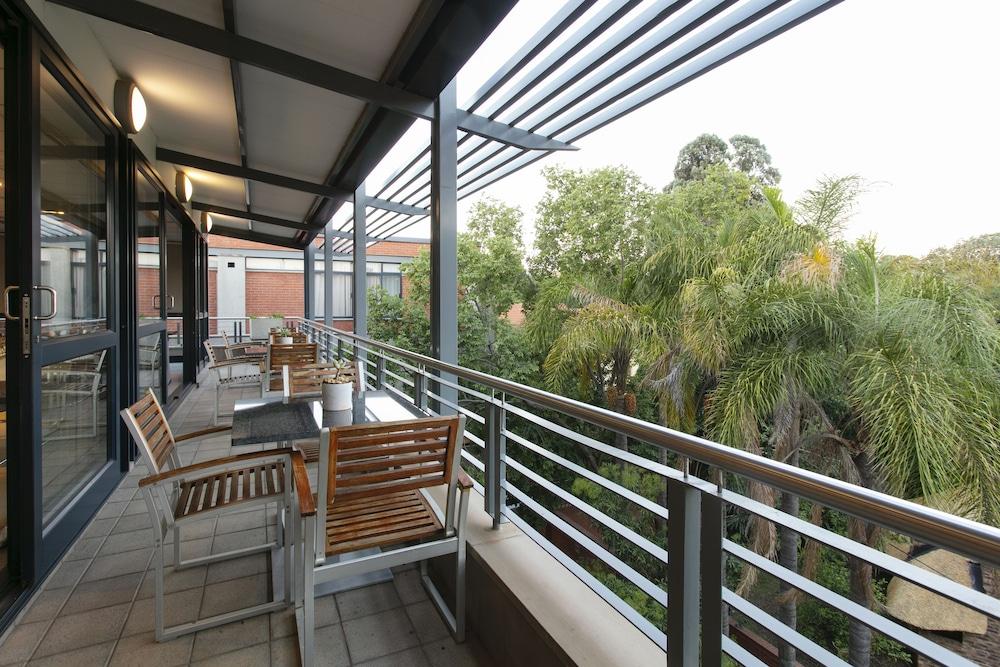 Absolute Farenden Apartments Pretoria Exterior photo
